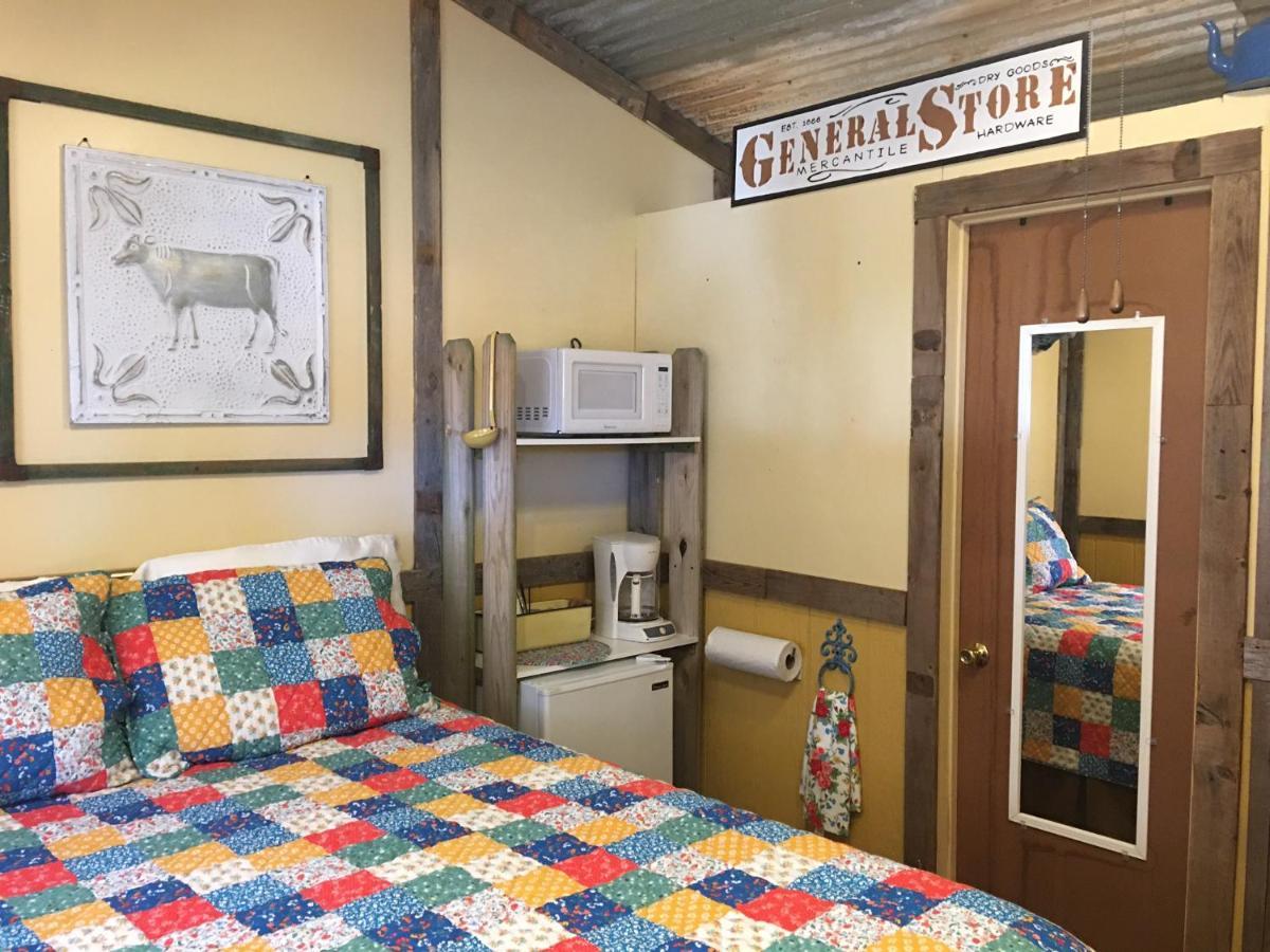 Acorn Hideaways Canton Charming Pioneer Suite 1890'S General Store المظهر الخارجي الصورة