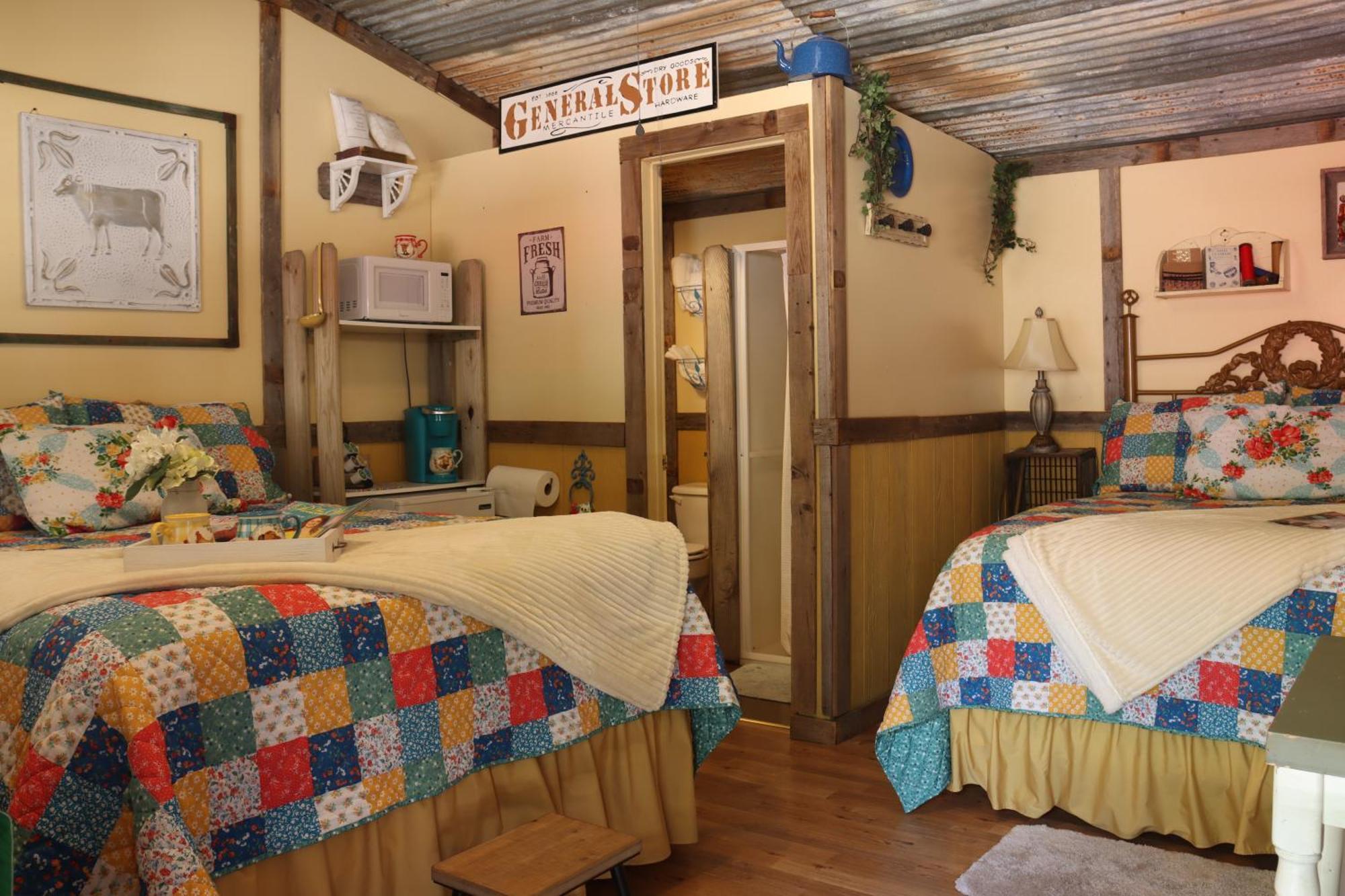 Acorn Hideaways Canton Charming Pioneer Suite 1890'S General Store المظهر الخارجي الصورة